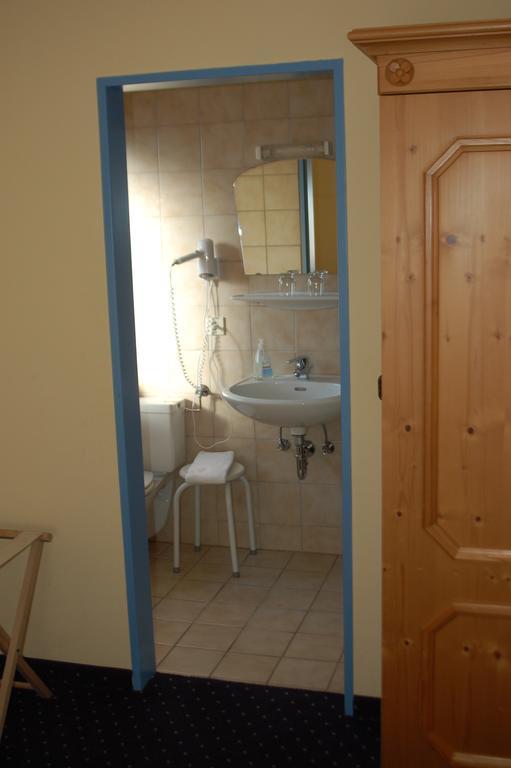 Brucker Gaestehaus Fuerstenfeldbruck Phòng bức ảnh