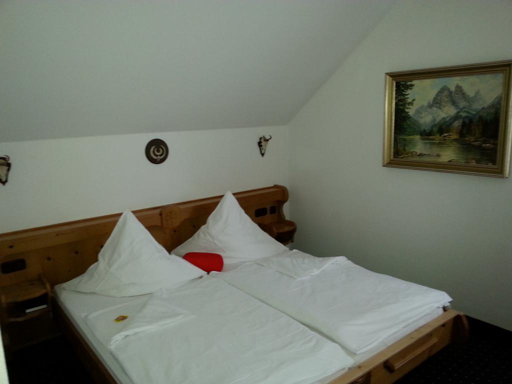 Brucker Gaestehaus Fuerstenfeldbruck Phòng bức ảnh